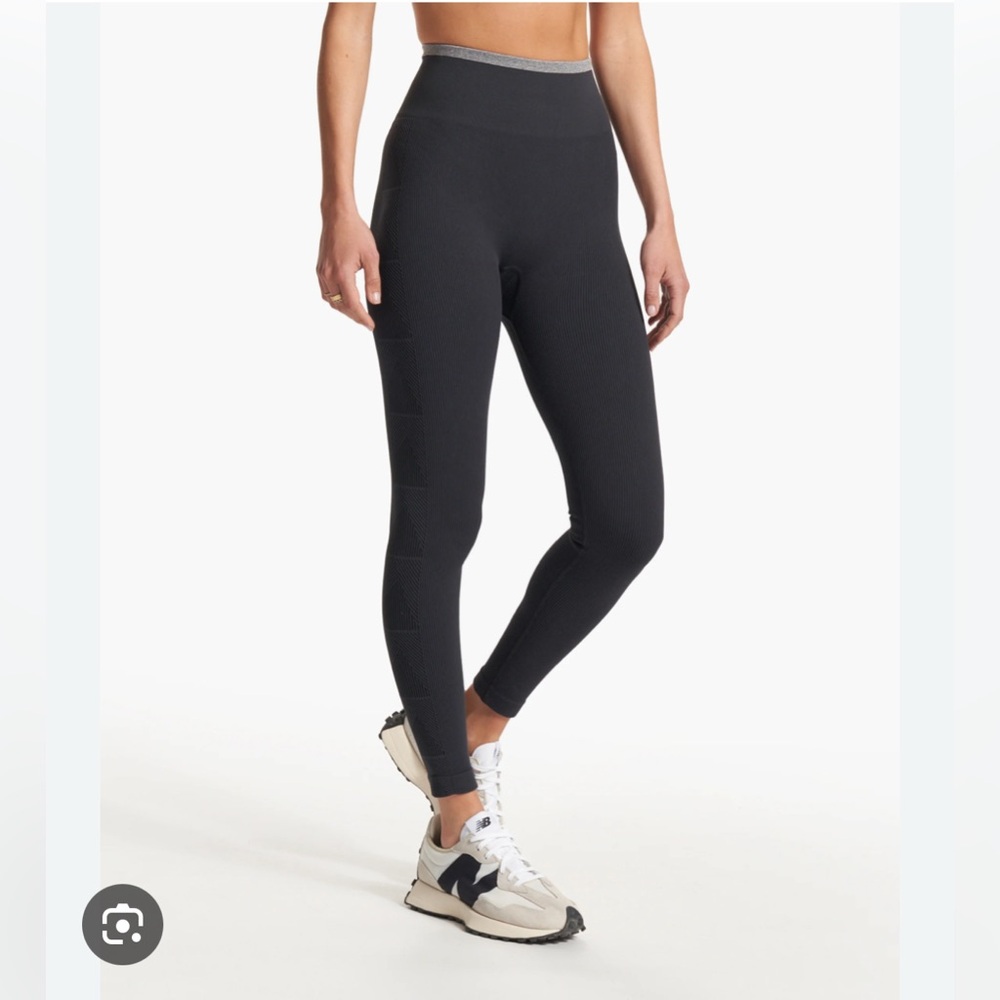 NWT Vuori Women’s Helix Seamless Leggings Size Small